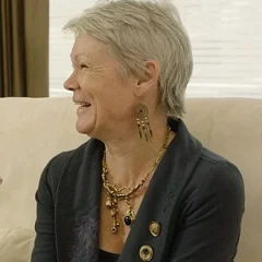 Tracy Edwards height profile photo