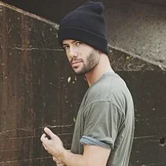 Travis Garland height profile photo