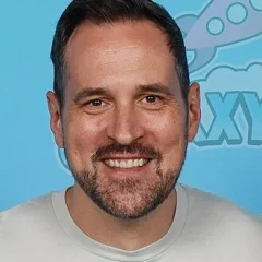 Travis Willingham height profile photo