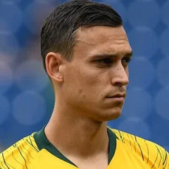 Trent Sainsbury height profile photo