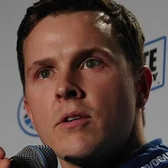 Trevor Bayne height profile photo