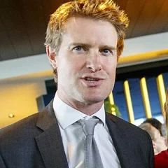 Tristram Hunt height profile photo