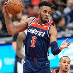 Troy Brown Jr. height profile photo