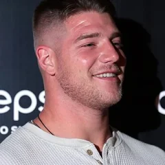 Troy Fumagalli height profile photo