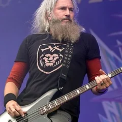 Troy Sanders height profile photo