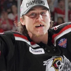 Tyler Bertuzzi height profile photo