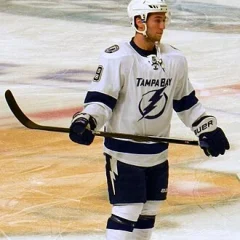Tyler Johnson (ice hockey) height profile photo