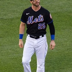 Tyler Naquin height profile photo