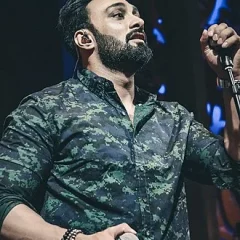 Umair Jaswal height profile photo