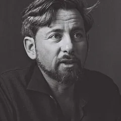Uri Avnery height profile photo