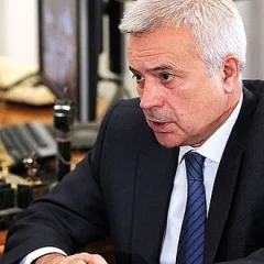 Vagit Alekperov height profile photo