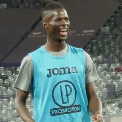 Vakoun Issouf Bayo height profile photo