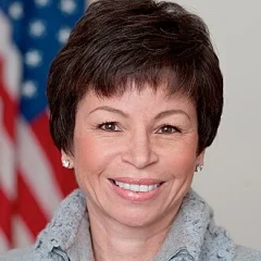Valerie Jarrett height profile photo