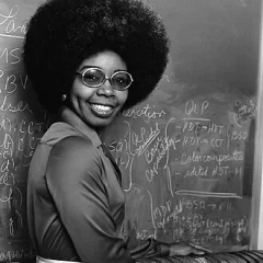 Valerie Thomas height profile photo