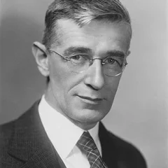 Vannevar Bush height profile photo