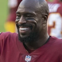 Vernon Davis height profile photo