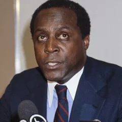 Vernon Jordan height profile photo