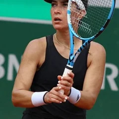 Verónica Cepede Royg height profile photo