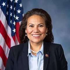 Veronica Escobar height profile photo