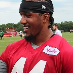 Vic Beasley height profile photo