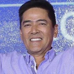 Vic Sotto height profile photo