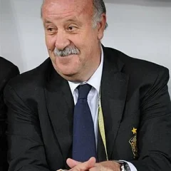Vicente del Bosque height profile photo