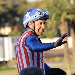 Victor Espinoza height profile photo