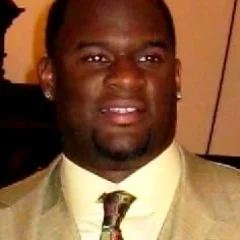 Vince Young height profile photo