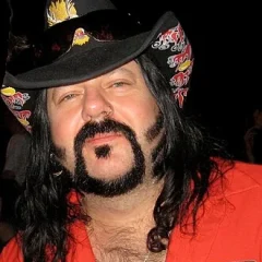 Vinnie Paul height profile photo