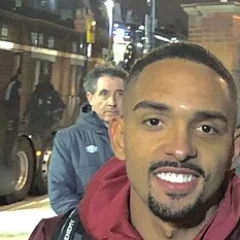 Vitinho (footballer, born July 1999) height profile photo
