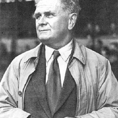 Vittorio Pozzo height profile photo