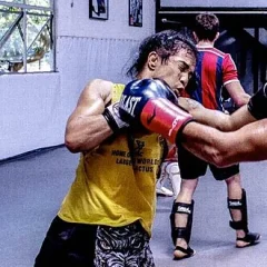 Viviane Araújo (fighter) height profile photo