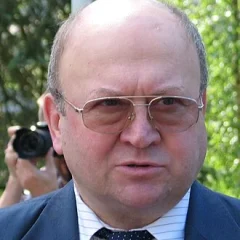 Vladimír Remek height profile photo