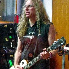 Waddy Wachtel height profile photo