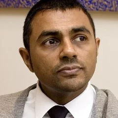 Waheed Alli, Baron Alli height profile photo