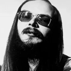 Walter Becker height profile photo