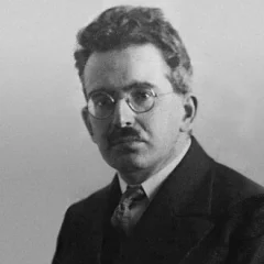 Walter Benjamin height profile photo