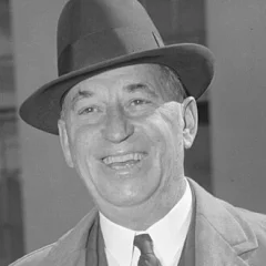 Walter Chrysler height profile photo