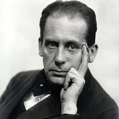 Walter Gropius height profile photo