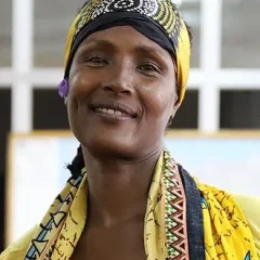 Waris Dirie height profile photo