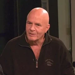 Wayne Dyer height profile photo