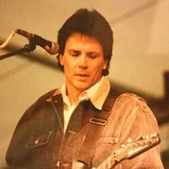 Wayne Massey height profile photo