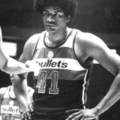 Wes Unseld height profile photo