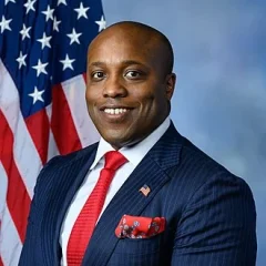 Wesley Hunt height profile photo