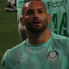 Weverton (footballer, born 1987) height profile photo