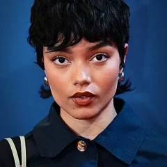Whitney Peak (actress) height profile photo