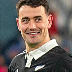 Will Jordan (rugby union) height profile photo