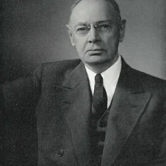 William Robinson Brown height profile photo