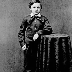 William Wallace Lincoln height profile photo