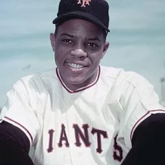 Willie Mays height profile photo